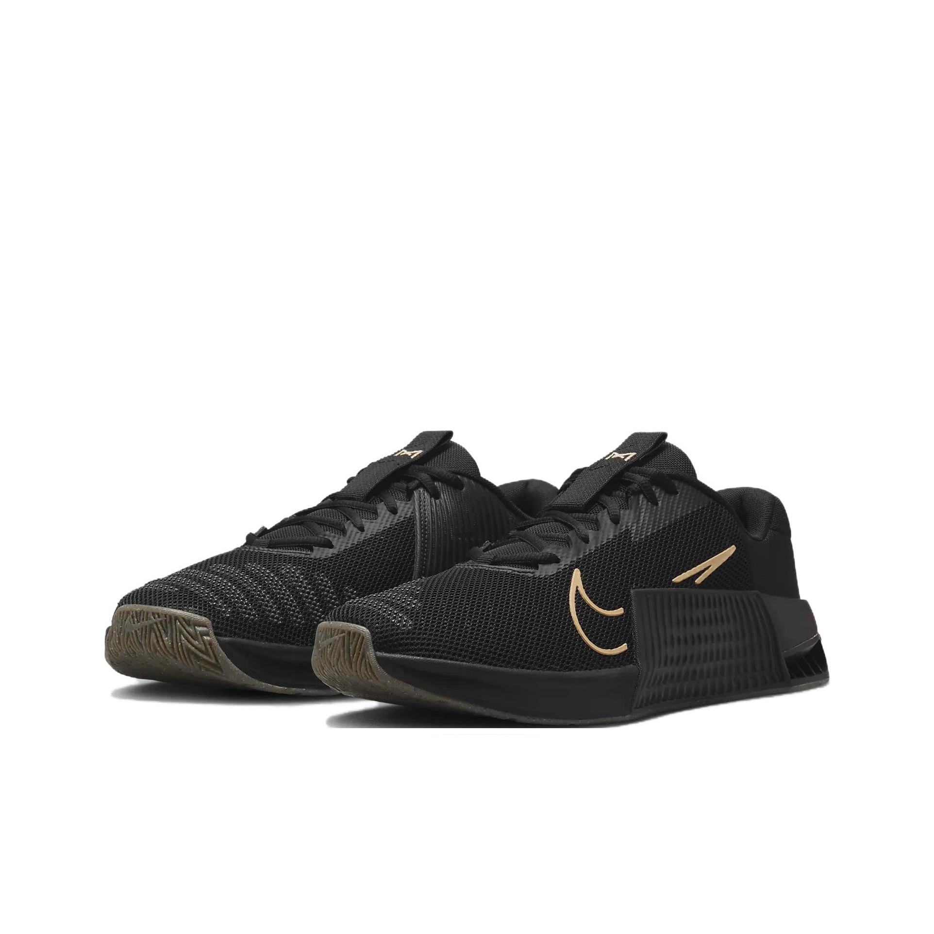 ナイキ メトコン 9 快適なクッション性 耐摩耗性 通気性サ - Nike Shoes Metcon 9 のレビューと価格